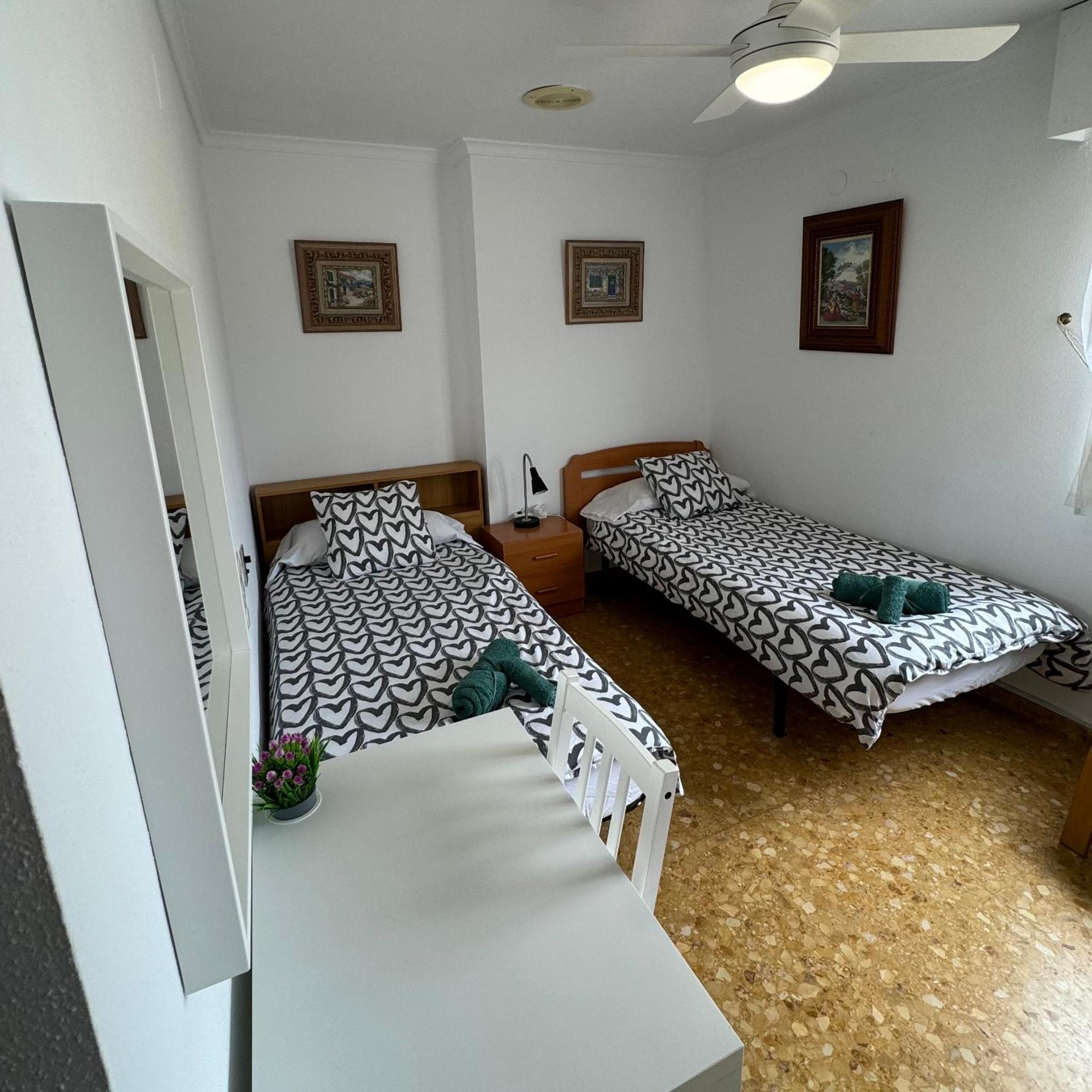 Habitaciones En Gandia A 5 Min Del Centro Historico Exterior photo